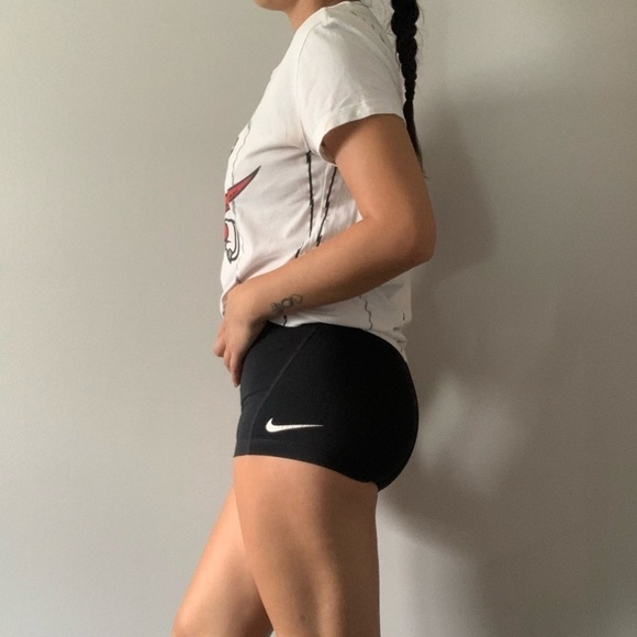 🏀 Toronto Raptors Women’s T-Shirt - Vintage Logo - Size MED  🏀 - Picture 4 of 13